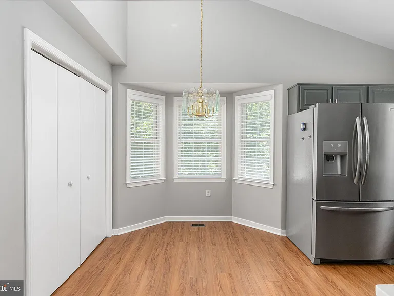 8009 Burrell Rd — Photo 14