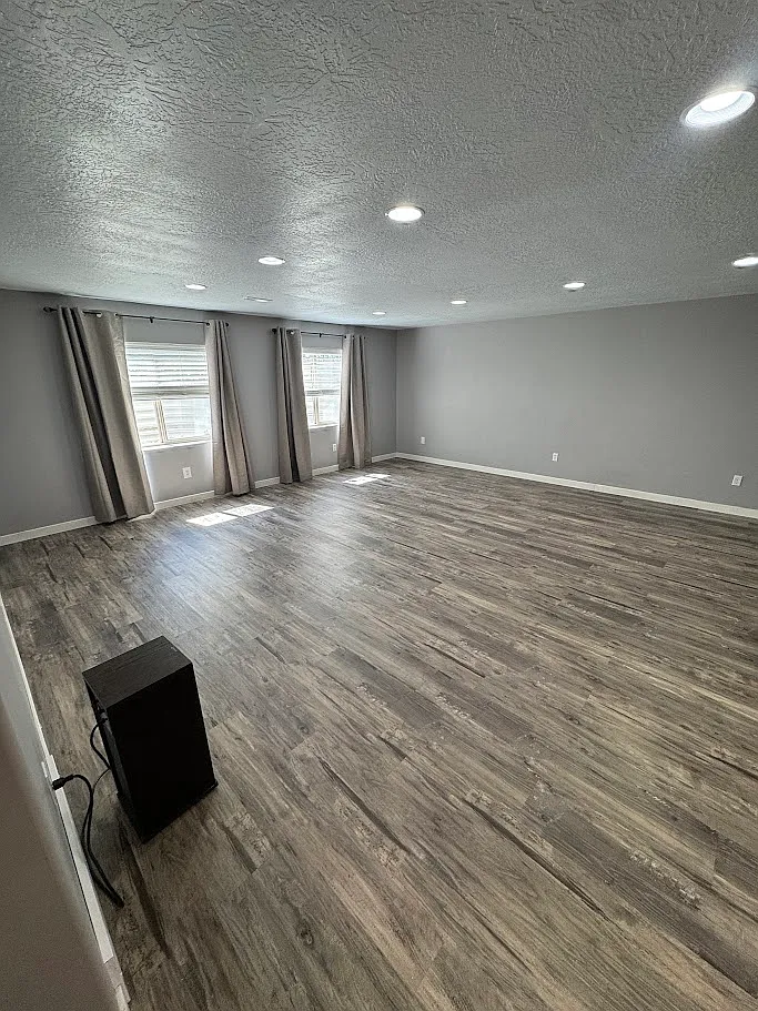 2 bed, 1700 sqft, $1,700 — Photo 2