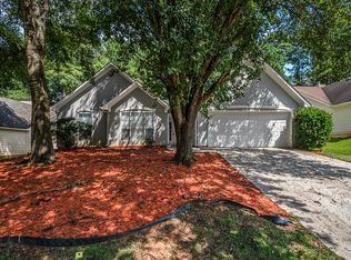 715 Paris Dr, Lawrenceville, GA 30043