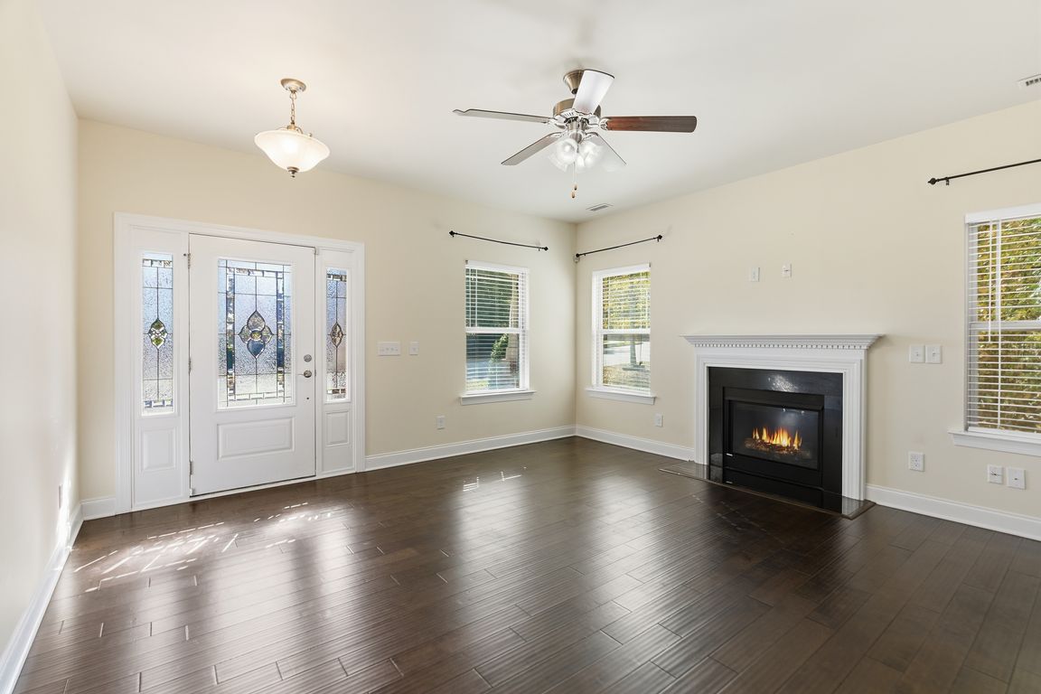 next background image