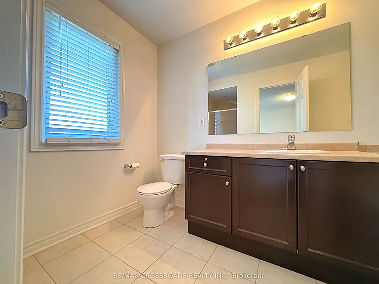 158 Harvest Hills Blvd — Photo 11