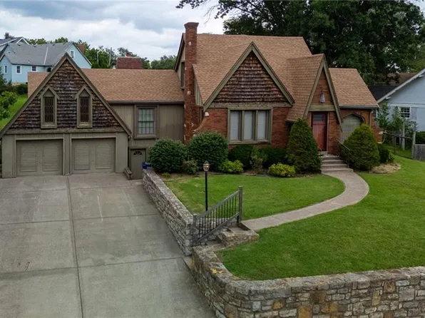 808 Magnolia St, Excelsior Springs, MO 64024