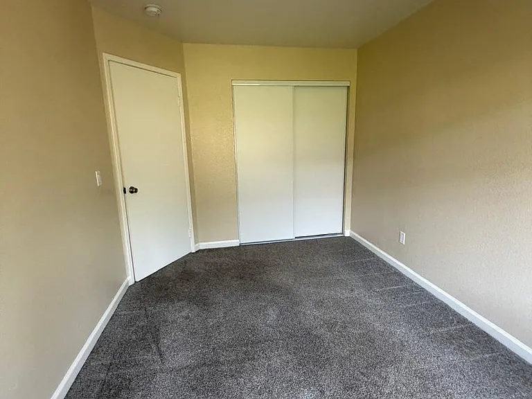 Westbrook Townhomes — Photo 15