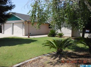 1011 N Bollinger St, Visalia, CA 93291