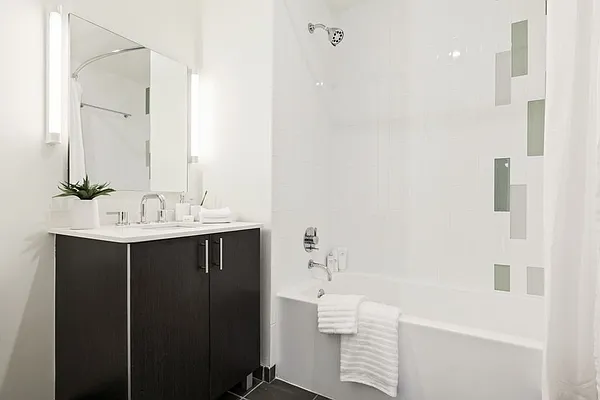 Rented by Greystar | media 7