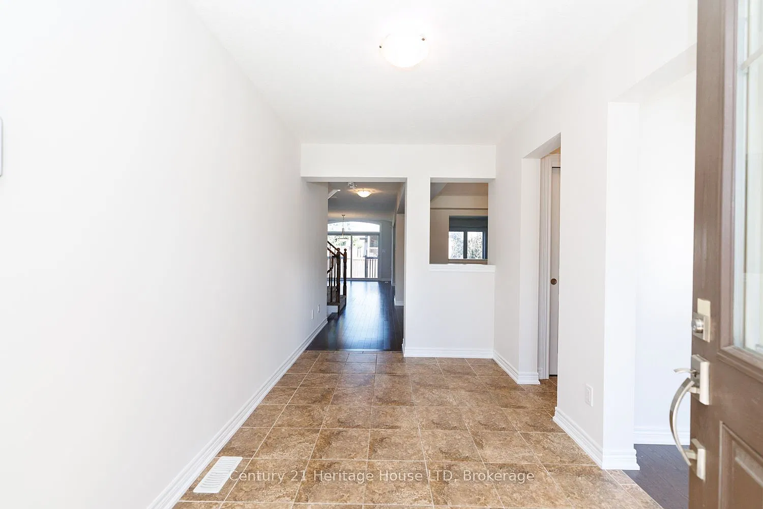 4 bed, $3,300 — Photo 4