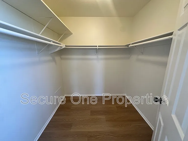 1740 Amarelle St — Photo 26