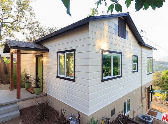 2nd image of 3783 Lavell Dr