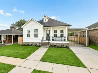 8433 Colonel Dr, Chalmette, LA 70043