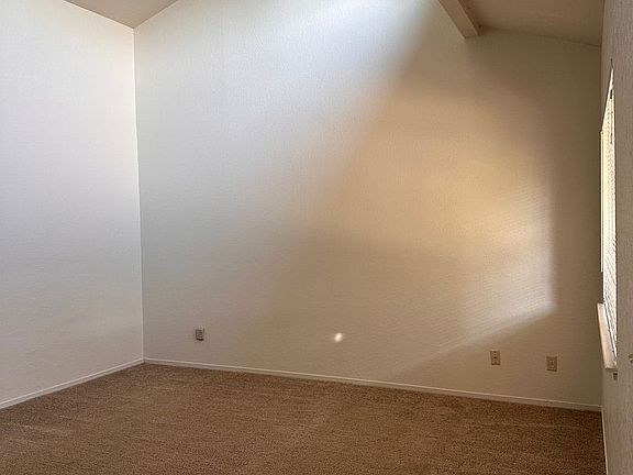 4th image of 3327 Morro Bay Ave