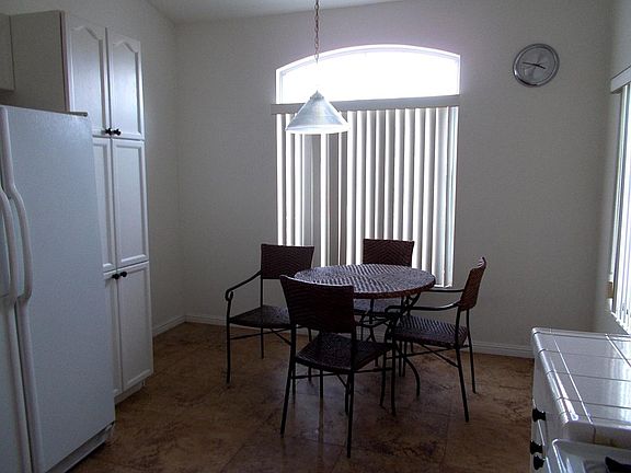 4th image of 8325 Savitar Ave