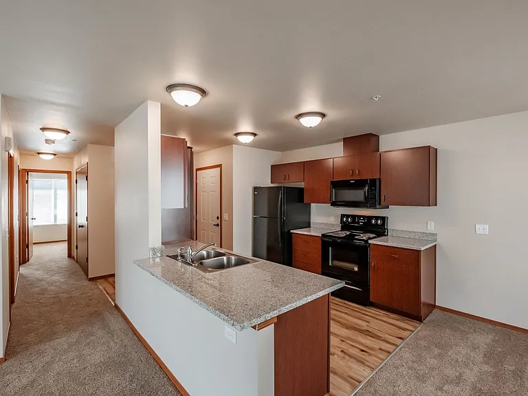 Oak Springs Apartments — Photo 13