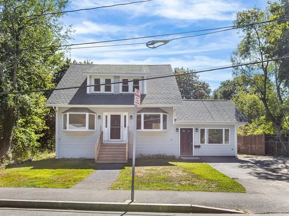 36 Brookside Rd, Braintree, MA 02184
