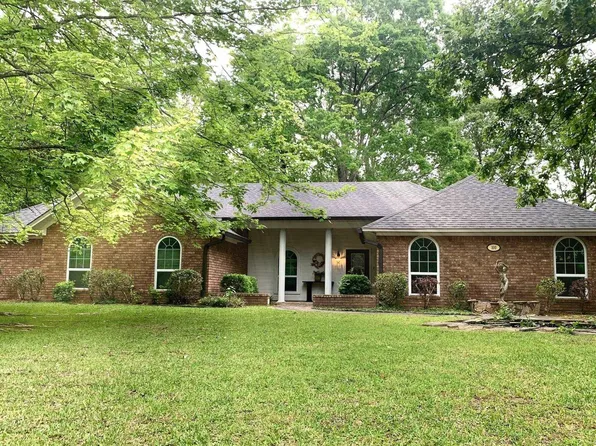 100 Lakewood Ct, Crossett, AR 71635