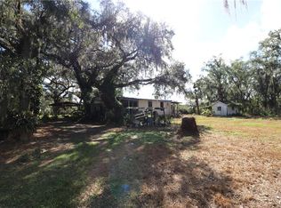 813 E Sam Allen Rd, Plant City, FL 33563