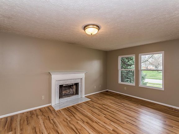 5th image of 684 Bluebird Ln