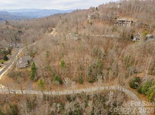 24 Falls Ln, Hendersonville, NC 28739