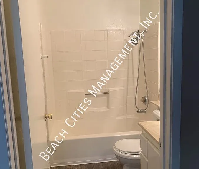 1723 Cedar Ave #211 — Photo 20