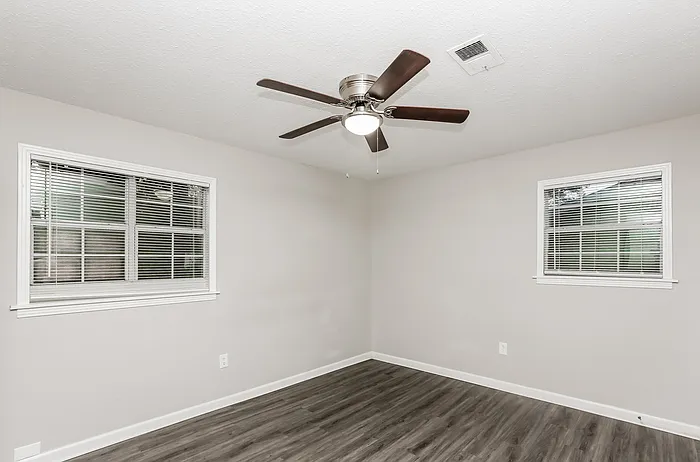 3328 E Lisa Dr — Photo 7