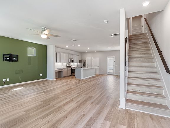 4th image of 8720 Whitter Dr #A