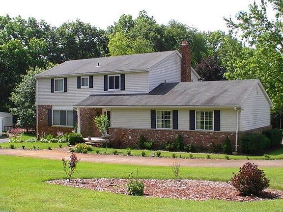 2nd image of 3311 Cairncross Dr