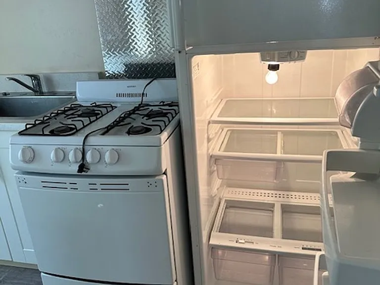 1701 Lake St #&-1704 — Photo 3