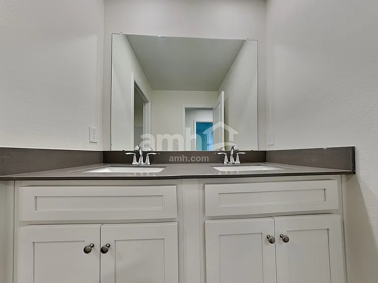 1072 Grafton Ridge Dr — Photo 19