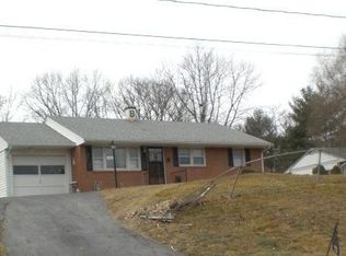 73 Sandy Ridge Rd, Waynesboro, VA 22980