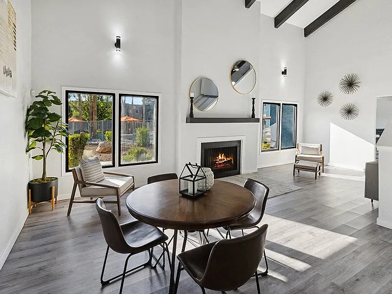 Tanque Verde Apartments — Photo 27