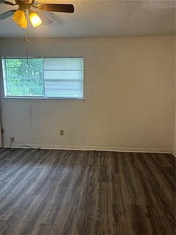 2512 Caswell Ln — Photo 15