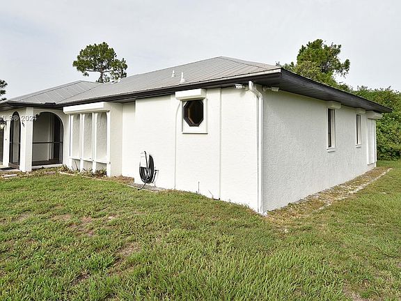 5th image of 621 Lake Ave