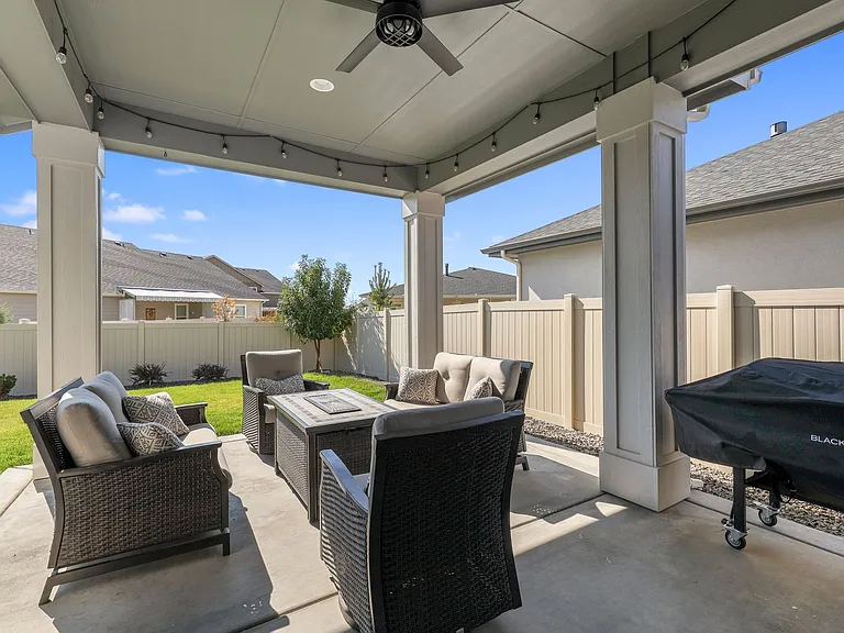 11673 Triloba St — Photo 59