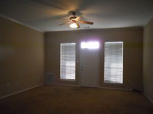 4th image of 2004 S Verona Ave