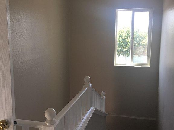 4th image of 3466 Durant St