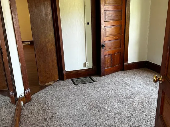 402 S. 1st St., 402 S 1st St #1, Evansville, WI 53536