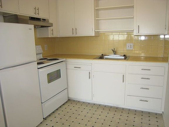 5th image of 37 States St APT 1