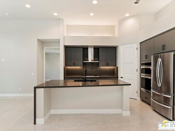 4th image of 41819 Volare Ct