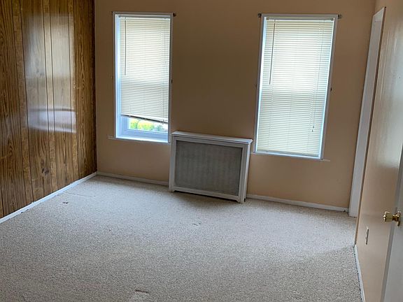 4th image of 1573 E 48th St Floor 2