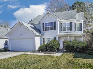 129 Chaucer Ln, Carrollton, GA 30117