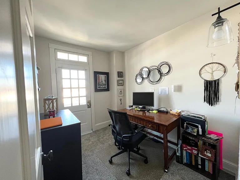207 Jackson St — Photo 10