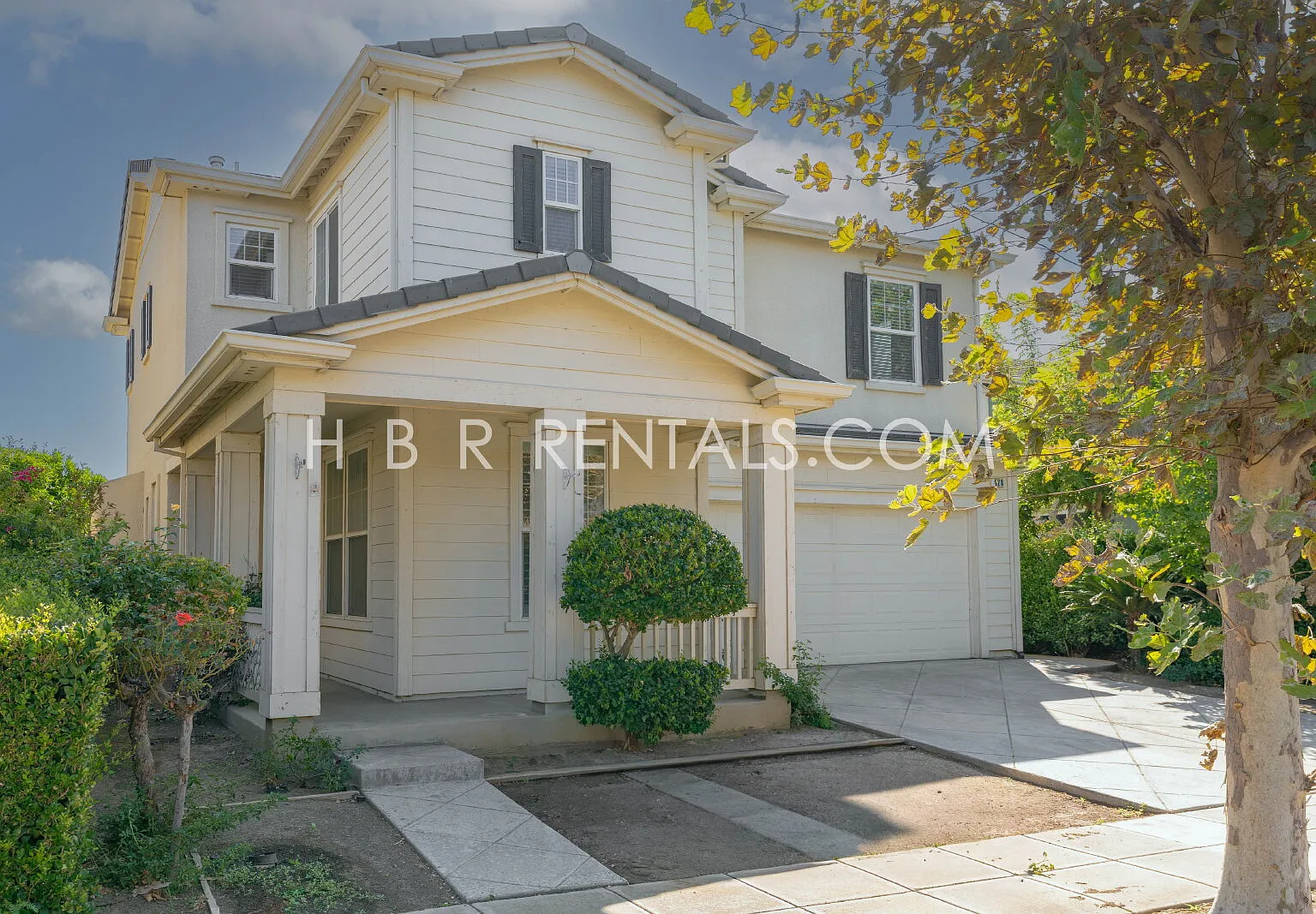 4 bed, 2.5 bath, 2088 sqft, $3,100 — Photo 1