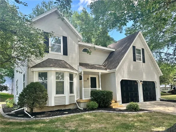 1611 Roanoke Dr, Warrensburg, MO 64093