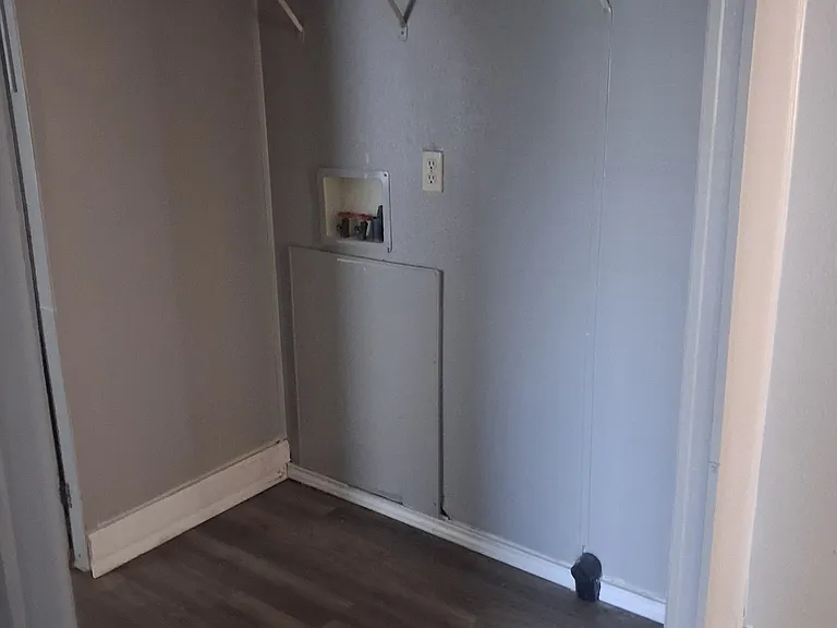 9 Seine Rd — Photo 3
