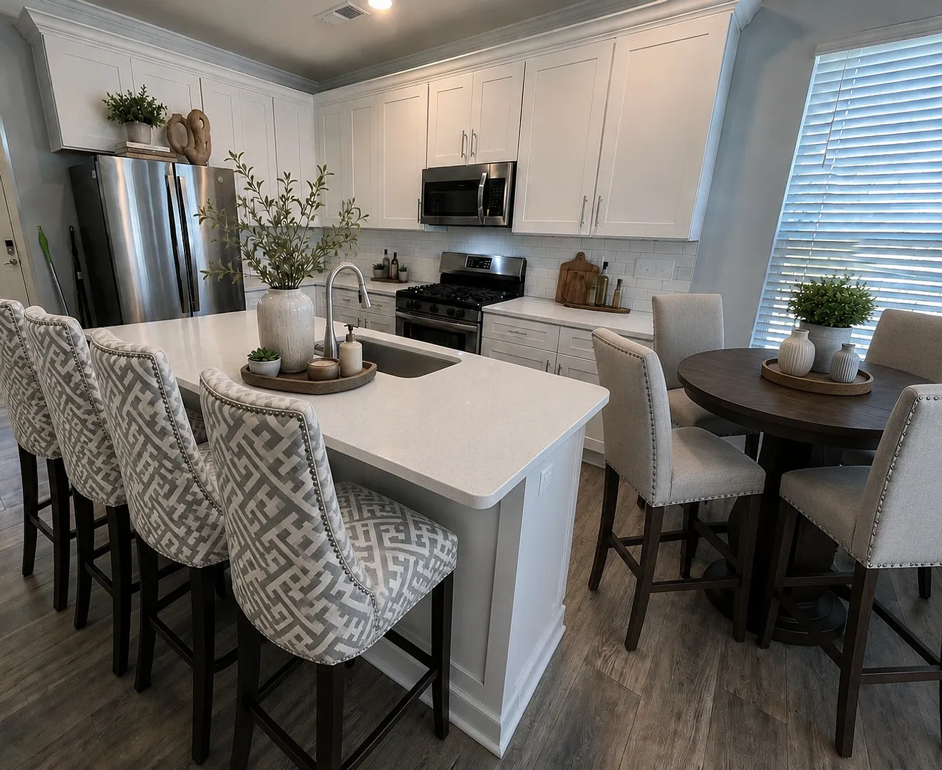 Room in 3 Bedroom Home in Harrisburg — Photo 4