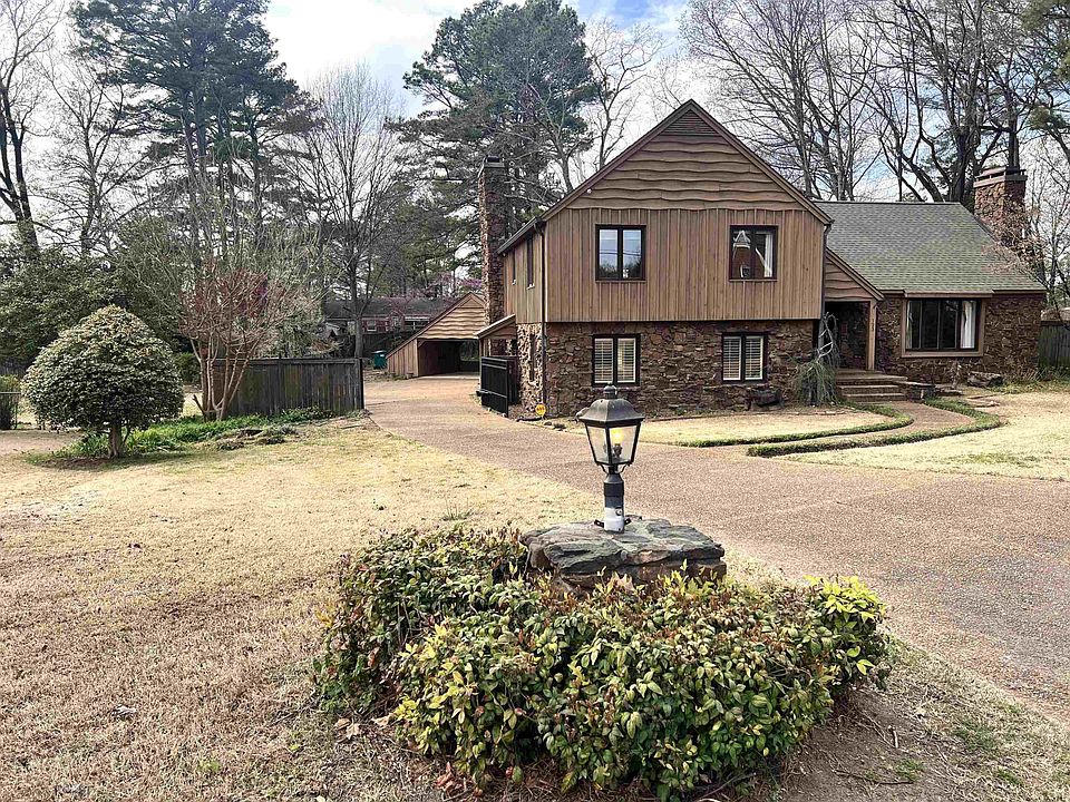 1st image of 123 Wildwood Ln