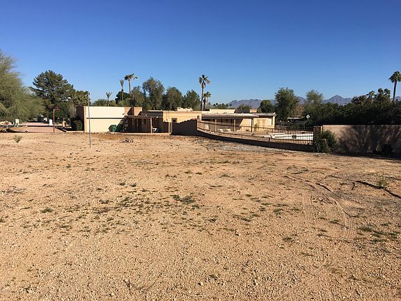 5th image of 8047 N Ironwood Dr