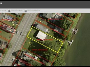 Main, Tiltonsville, OH 43963