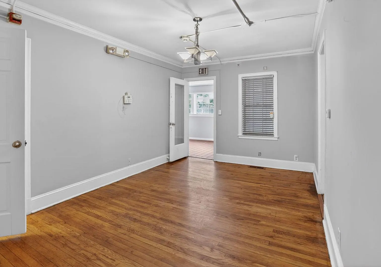2728 Winburn Terr — Photo 4