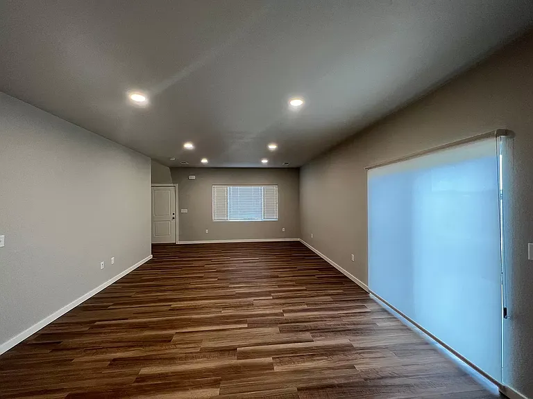 3655 Ronald Reagan Ave — Photo 19