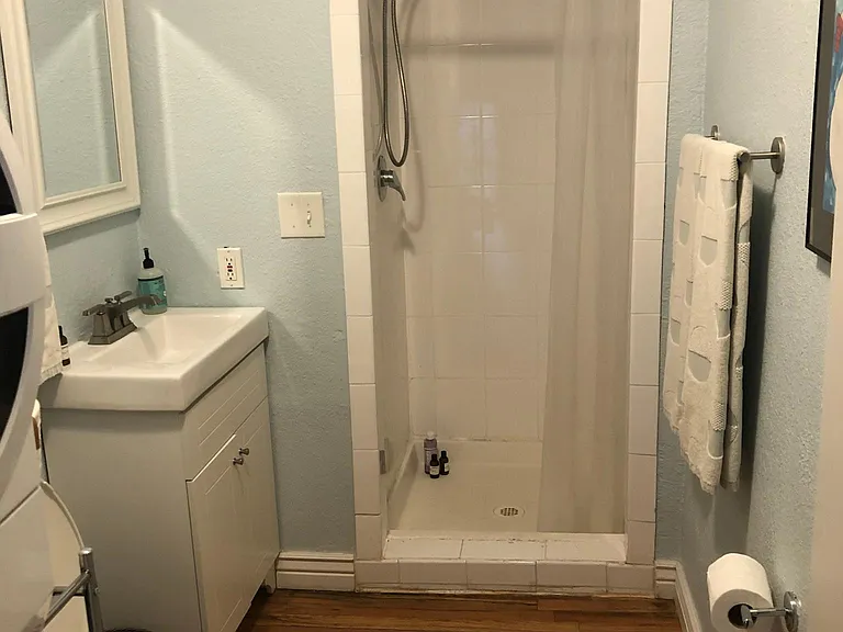 Second full bath - downstairs
